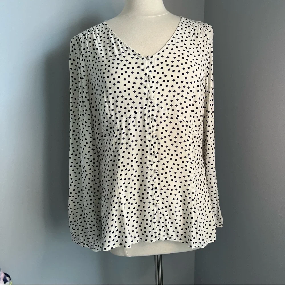 Talbots 14 Cream w/ Navy Scattered Dots Button Up Blouse Top Shirt